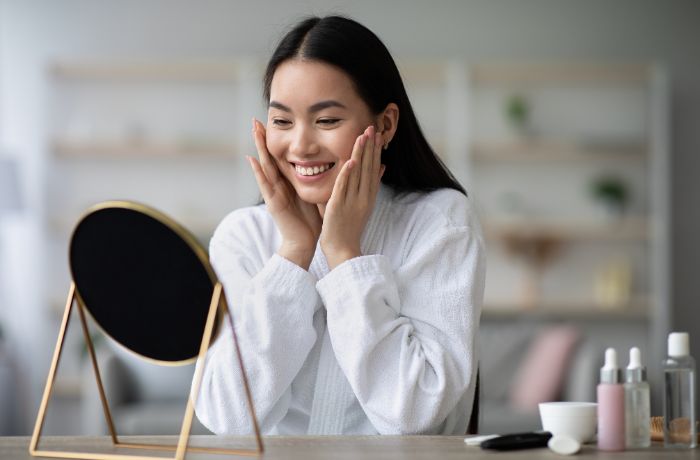 Mengapa Makeup Bisa Terlihat Bagus di Pagi Hari tetapi Berubah Menjelang Siang?