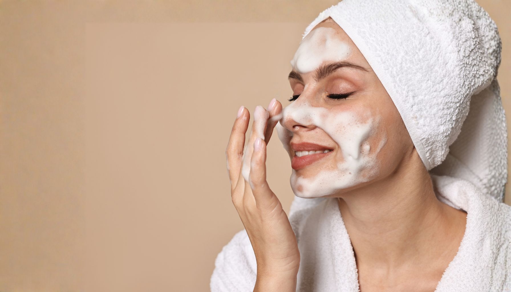 Mitos atau Fakta: Sering Cuci Muka Bikin Bersih?