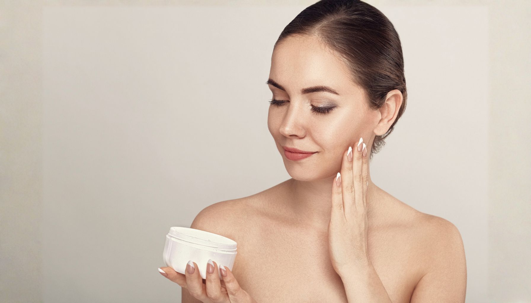 Tanya Dong: “Kenapa Kulit Bisa Tiba-Tiba Sensitif terhadap Skincare?”