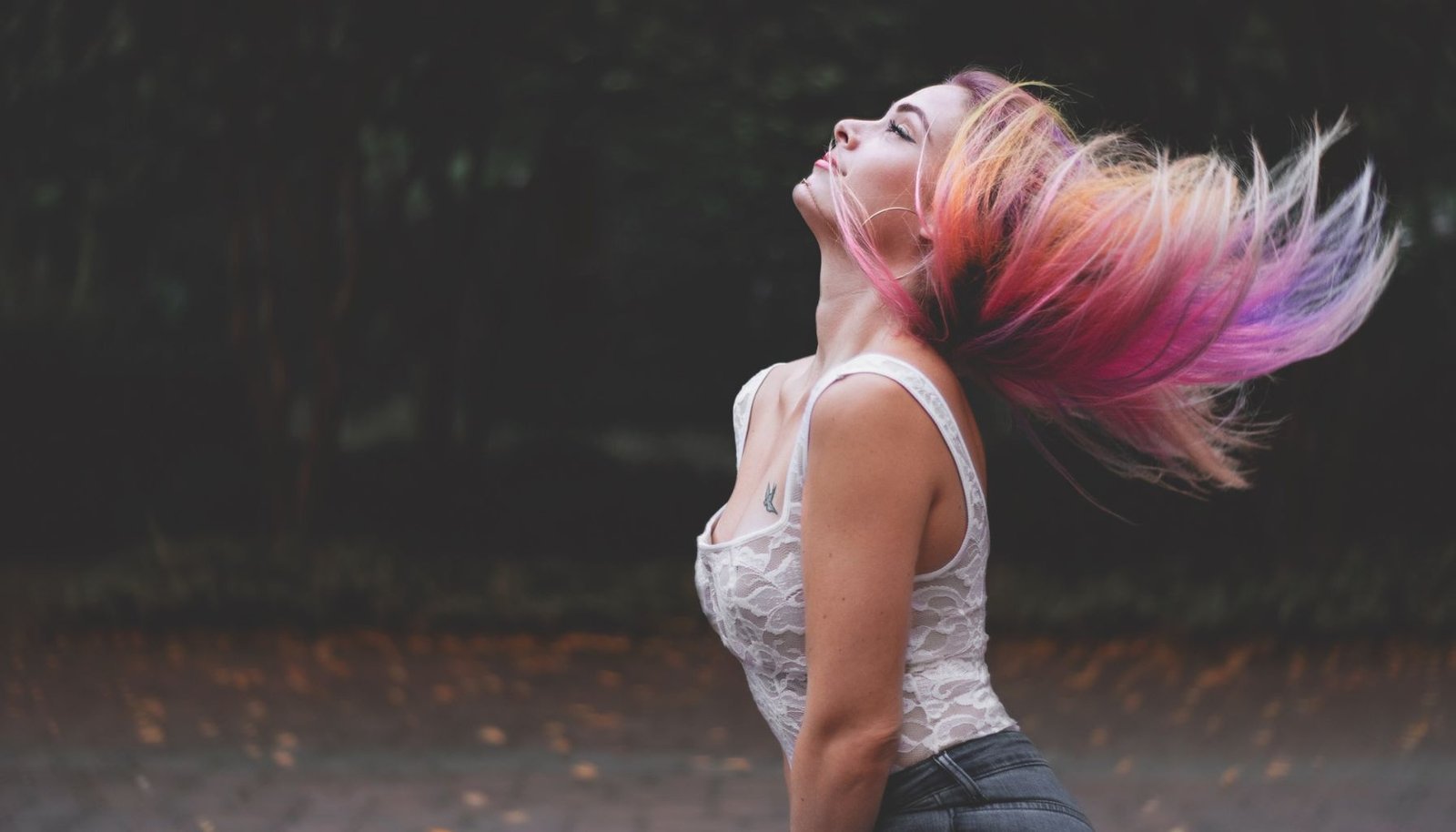 Tips Merawat Rambut Berwarna agar Tetap Sehat dan Bercahaya